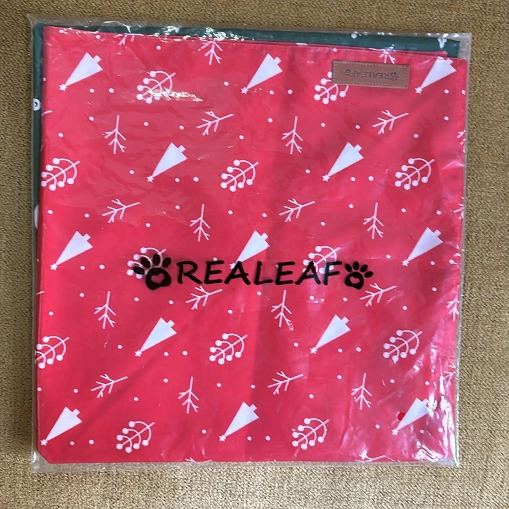 NEW Set of 2 Dog Christmas Bandanas - Picture 8 of 9
